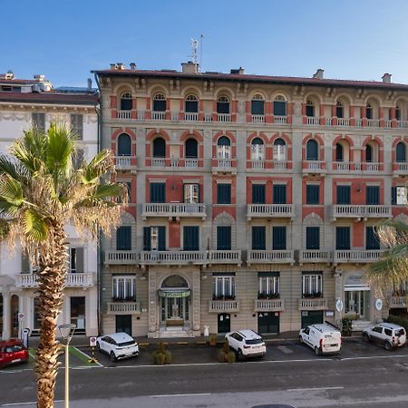 Hotel Residence Esplanade Viareggio Dış mekan fotoğraf